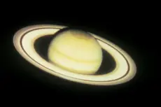 how to view saturn